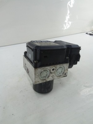 G833 насос abs opel insignia 22757650 фото №1