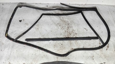 Уплотнители стекло левый задняя kpl mercedes w203 фото №1