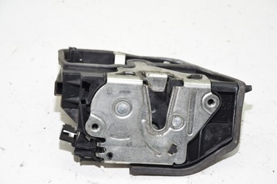 CERRADURA DE PUERTA DERECHA PARTE DELANTERA DELANTERO BMW 7167066 E60  