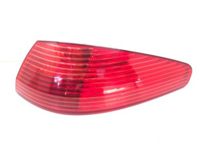 LAMPA PRAWY TYŁ PEUGEOT 607 Hatchback