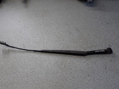 Kia venga 09- рычаг дворник передние правое фото №1