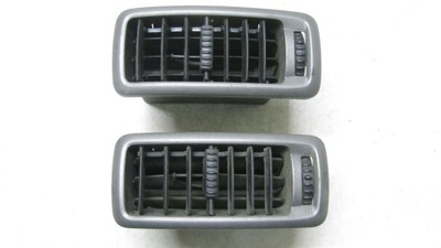Trafic vivaro ii решітка обдув 01-14 фото №1