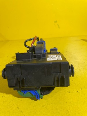 Opel meriva b - коробка запобіжників 13349934 фото №1