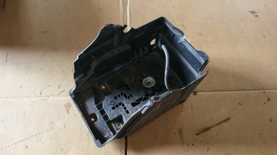 V70 iii 2.0d основа акумулятор 31201029 фото №1