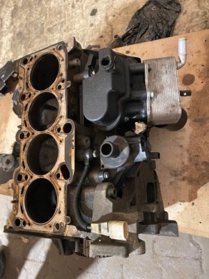 Audi a3 8p 2.0 fsi блок двигуна 06d103023 фото №1