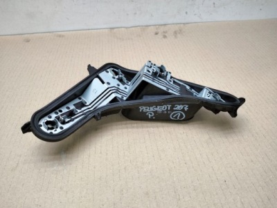 Вкладыш фары правая  задний peugeot 207 рестайлинг  led hb lata 2009-2012 фото №1