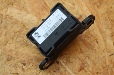 Volkswagen оригинальный номер 7h0907655a датчик esp фото №1