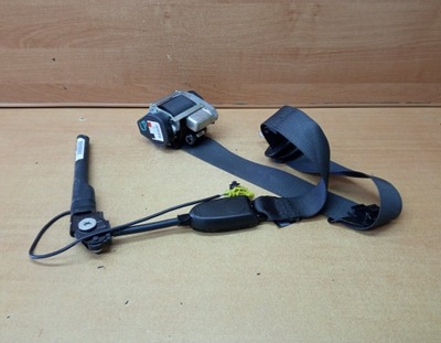 Pas безпеки лівий перед zafira c 13394801 фото №1