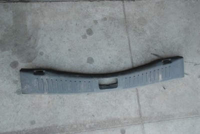 Ford kuga mk1 молдинг поріг багажника фото №1