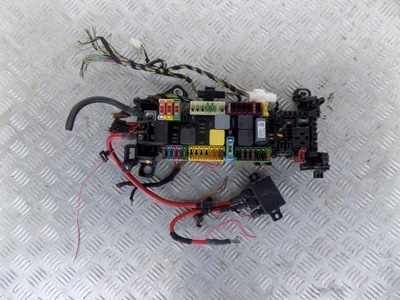 Mercedes w176 корпус коробка предохранителей фото №1