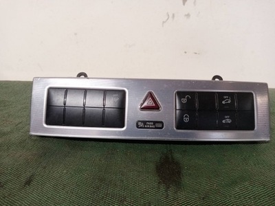 Mercedes w203 панель переключатель 2038706310 фото №1