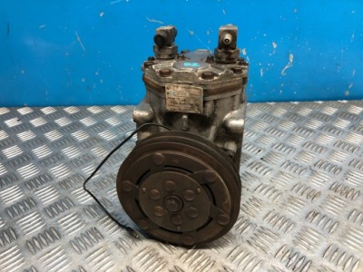 Mercedes sl r107 компресор кондиціонера w114 w108 york r210r-20914 фото №1