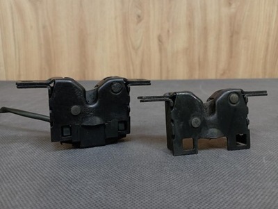 Mercedes slk r171 замок капот a2308800060 фото №1