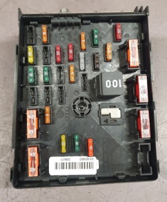 Коробка предохранителей модуль 3c0937125 passat b6 фото №1