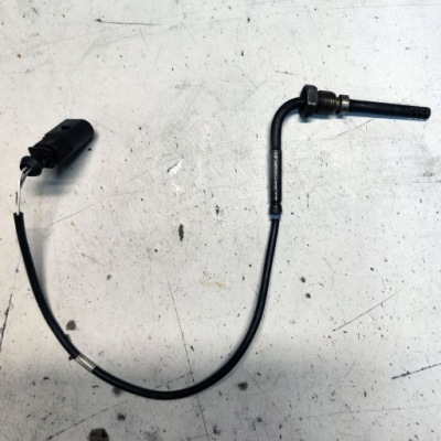 Audi a4 b8 2.0 датчик температури вихлопних газів 03l906088ab фото №1