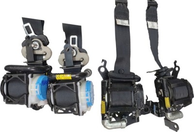 Pas ремені безпеки toyota yaris iv фото №1