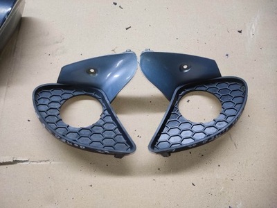 Решітка бампер перед alfa romeo 147 lift ліва правий фото №1