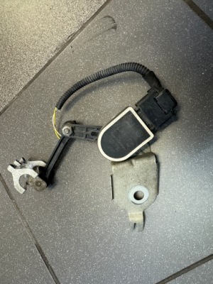 Mercedes w213 w205 датчик выравнивание фото №1