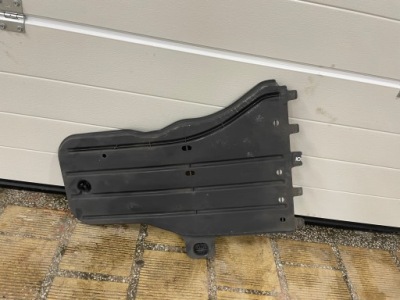 Плита захист підвіска vw audi 5wa825101d фото №1