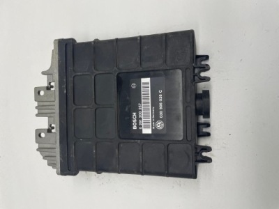 Бортовой компьютер блок управления vag 030906026c 0261200257 фото №1