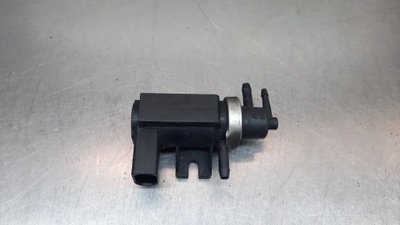 Клапан вакууму volkswagen golf iv 1.9d 1j0906627 фото №1