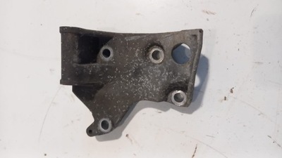 Renault twingo ii 1.2 16v кронштейн кронштейн генератора 7700864288 !!!! фото №1