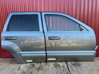 Jeep grand cherokee wk wh дверь правый перед qdm ładne w цвет фото №1