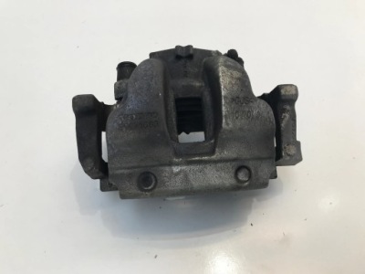 Volvo xc40 2022 суппорт hamulowy левый перед передний фото №1