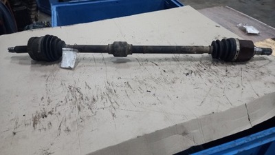 Приводной вал правая kia carens 1.6b 09r фото №1