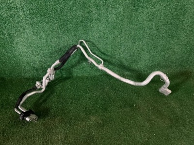 Шланг / трубка радіатора mercedes benz eqe v295 фото №1