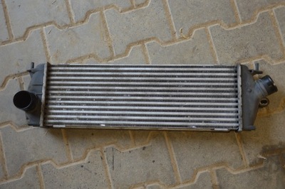 Opel vivaro 2.0 dci інтеркулер фото №1