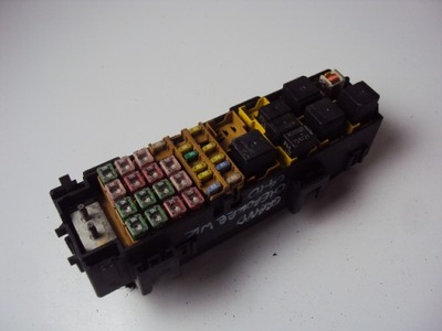 Коробка запобіжників jeep grand cherokee 04-10 фото №1