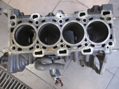 Блок двигателя renault laguna 3 2.0 dci m9rg742 фото №1