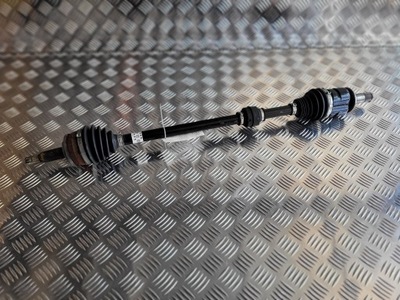 Toyota yaris cross приводной вал передняя правая оригинал fv фото №1