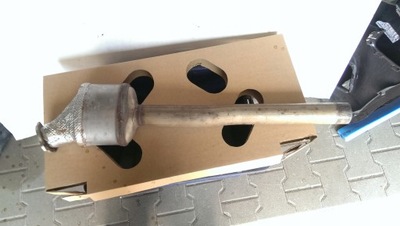 Катализатор audi 3.0 tdi 4h0131703p оригинал фото №1