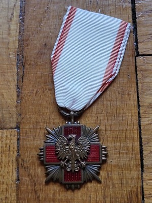 Krzyż Zasługi PCK PRL Brąz IV stopnia piękny