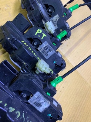 Opel insignia - замок правый задний 13503788 фото №1