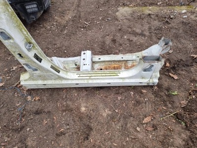 Порог правый перед mercedes w246 фото №1