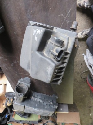 Корпус фільтра повітря opel astra j 1.4 d фото №1