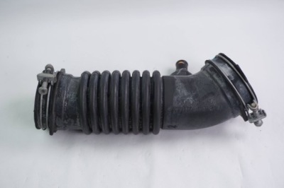 Повітрозабірник труба повітря toyota corolla 2013 17881-0t040 фото №1