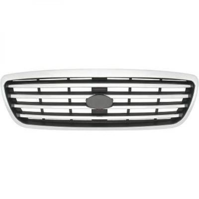 Решітка радіатора бампера kia carnival 01-06 фото №1