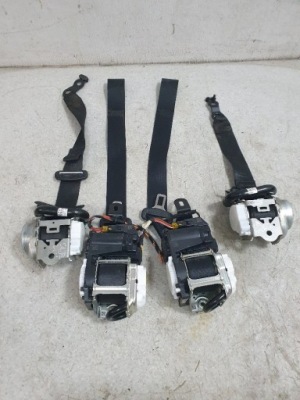 Mercedes cle 236 c236 amg 4x ремни безопасности натяжители оригинал фото №1