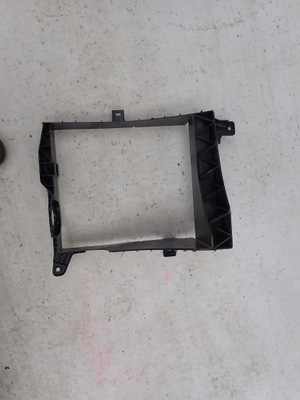 LAND ROVER DEFENDER L663 20- VOLANTE AIRE DERECHA DEFLECTOR  