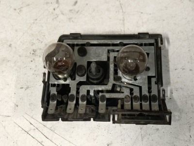 Вкладыш лампы левый задняя крыла audi 80 b4 sedan фото №1