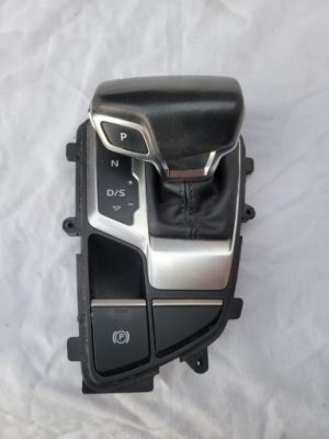 Audi a4 b9 ручка чохол рамка передач 8w1713111c фото №1