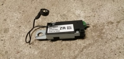 Opel adam усилитель антенный 13338041 фото №1