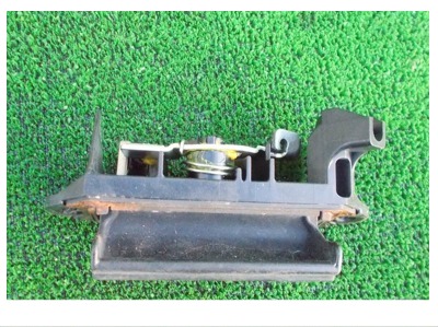 Corolla verso 2003r - ручка кришки задня фото №1