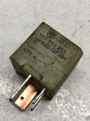 Реле vag 357911253 фото №1