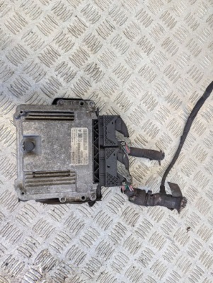 Citroen jumpy 3 2016-2025 1.5 hdi блок управления бортовой компьютер двигателя фото №1