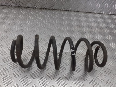 Пружина лівий задній toyota corolla e15 1.6 фото №1